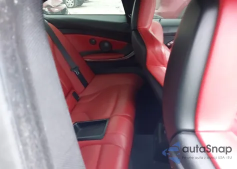 2015 BMW M4 z USA, uszkodzony, nr VIN WBS3R9C50FK334937